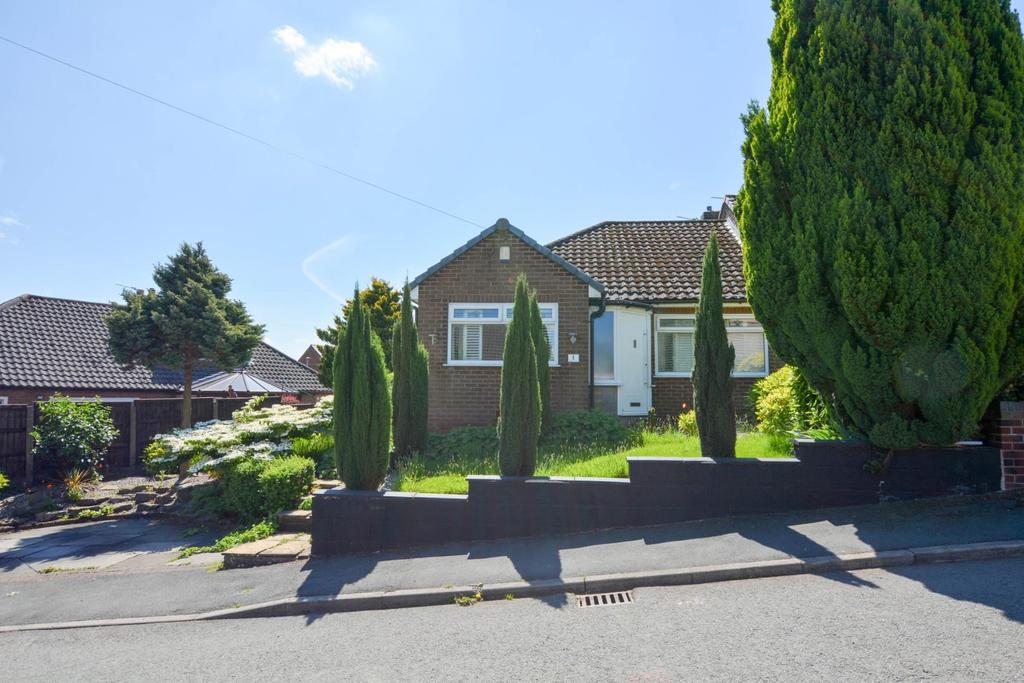 Beverley Avenue, Billinge, Wigan, WN5... 2 bed semidetached bungalow