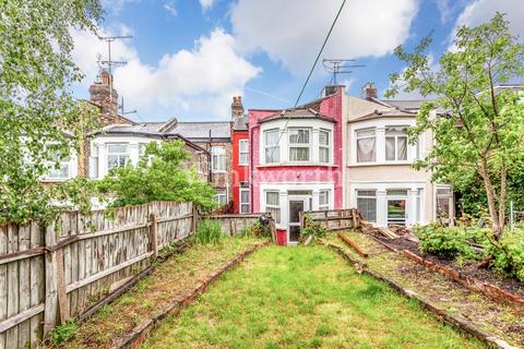 79 Wightman Road, London, N4 1RJ