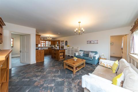 Chase View Puddle Hill, Hixon, Stafford, ST18 0NG