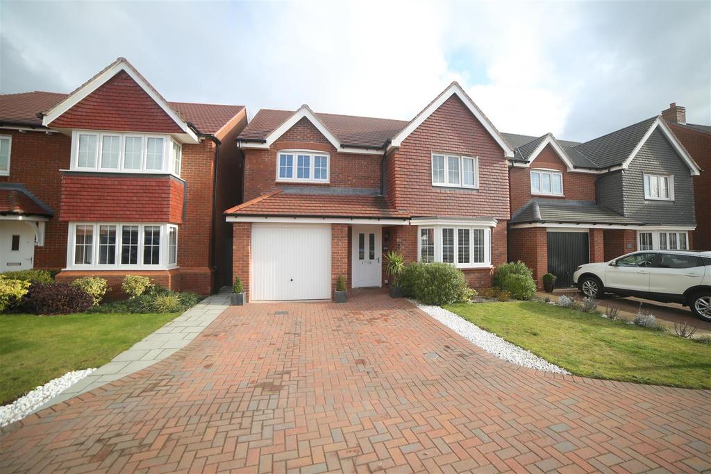 Holden Park, Stafford, Staffordshire, ST18 4 bed detached house £355,000