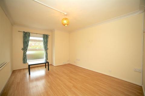 94 Beaconsfield, Brookside, Telford, TF3 1NH