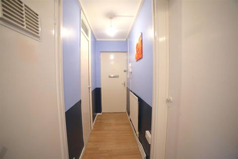 94 Beaconsfield, Brookside, Telford, TF3 1NH