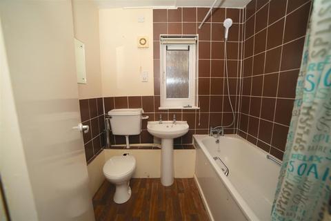 94 Beaconsfield, Brookside, Telford, TF3 1NH