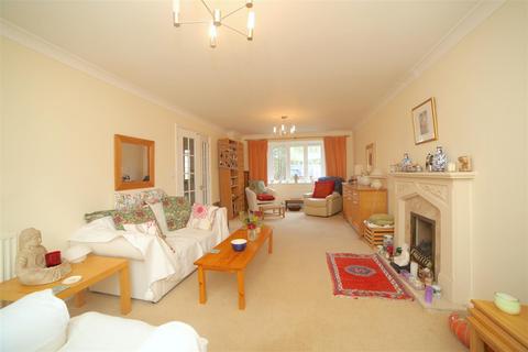 49 Arundel Close, Telford, TF3 2LX