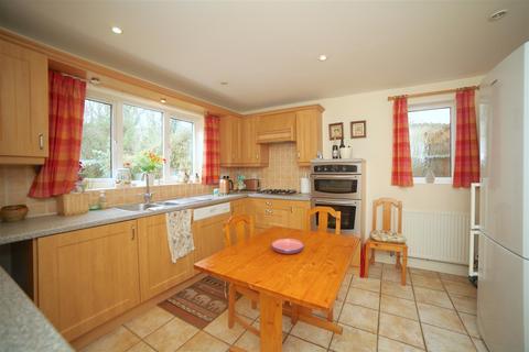 49 Arundel Close, Telford, TF3 2LX