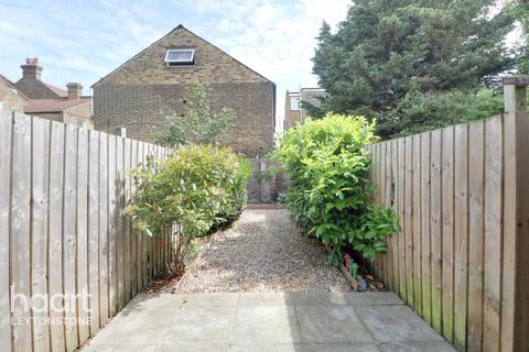 124 Brunswick Road, London, E10 6RS