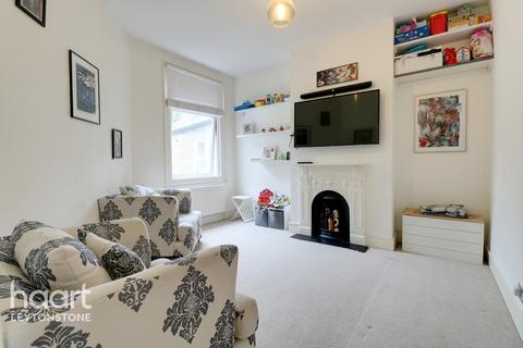 124 Brunswick Road, London, E10 6RS