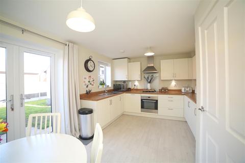 45 Booth Crescent, Telford, TF3 5HX