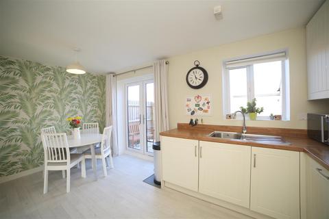 45 Booth Crescent, Telford, TF3 5HX