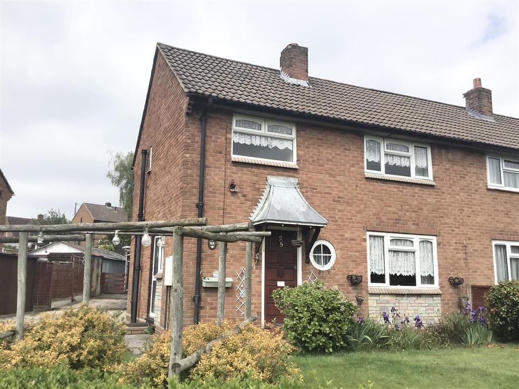 Oak Road, Overdale, Telford... 3 bed house £120,000