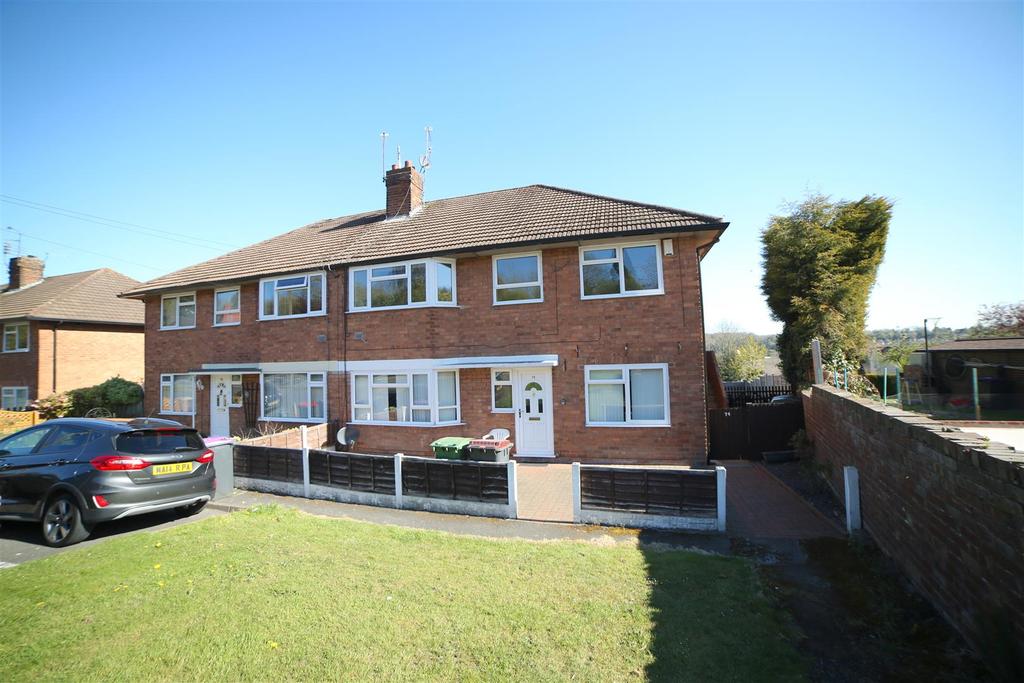 Holyhead Road, Oakengates, Telford, Shropshire, TF2 2 bed apartment £