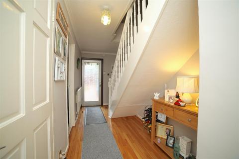 38 Burtondale, Brookside, Telford, TF3 1PQ