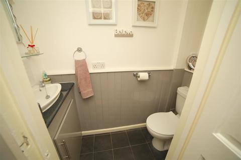 38 Burtondale, Brookside, Telford, TF3 1PQ