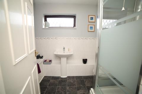 38 Burtondale, Brookside, Telford, TF3 1PQ