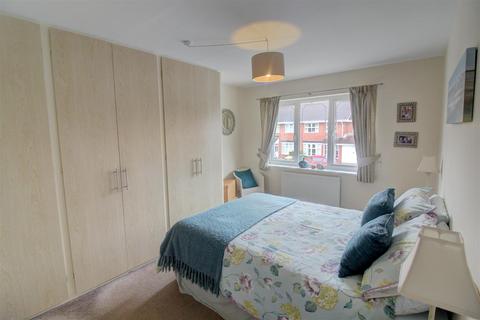 34 Ainsworth Road, Fordhouses, Wolverhampton, WV10 8TE