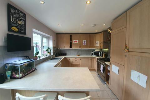 5 Beech Close, Wolverhampton, WV10 6TS