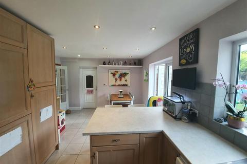 5 Beech Close, Wolverhampton, WV10 6TS