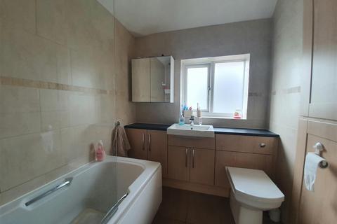 5 Beech Close, Wolverhampton, WV10 6TS