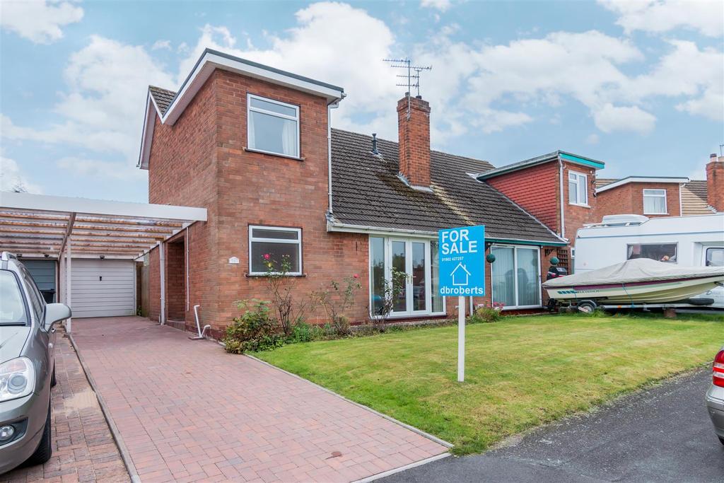 Gail Park, Merry Hill, Wolverhampton, West Midlands, WV3 3 bed semi