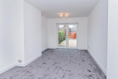 59 Elm Road, Albrighton, Wolverhampton, WV7 3LN
