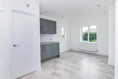 59 Elm Road, Albrighton, Wolverhampton, WV7 3LN