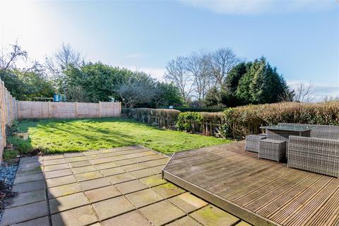 32 Church Walk, Penn Fields, Wolverhampton, WV3 7BY