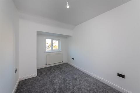130 Old Fallings Lane, Wolverhampton, WV10 8BX