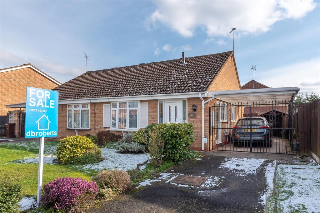 Leybourne Crescent, Pendeford, Wolverhampton, West Midlands, WV9 2 bed