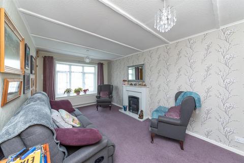 31 Leybourne Crescent, Wolverhampton, WV9 5QL