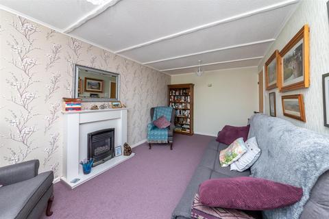 31 Leybourne Crescent, Wolverhampton, WV9 5QL