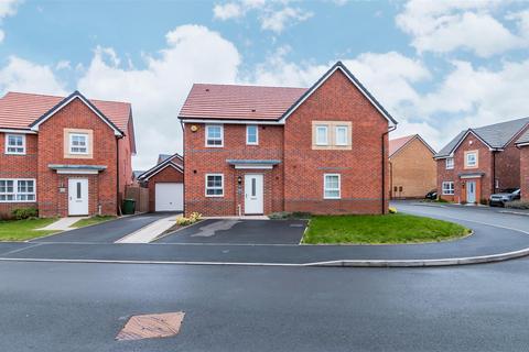 24 Snetterton Gardens, Wolverhampton, WV10 6FE