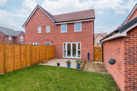 24 Snetterton Gardens, Wolverhampton, WV10 6FE