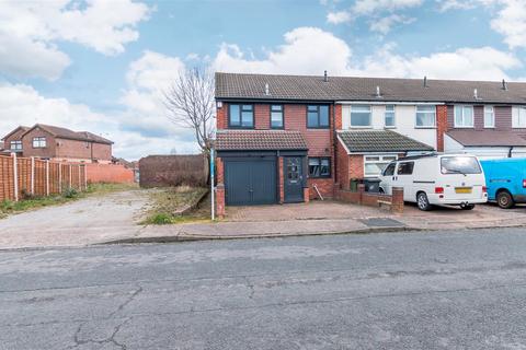 6 Chiltern Drive, Willenhall, WV13 3QL