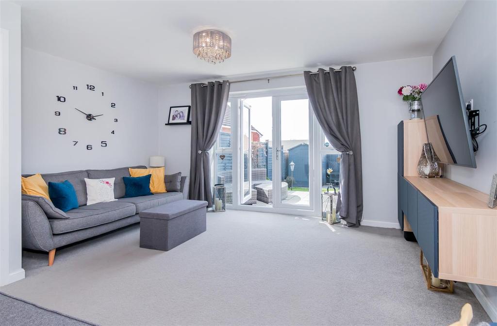 Goodwood Drive, Akron Gate/Oxley, Wolverhampton, West Midlands, WV10 3
