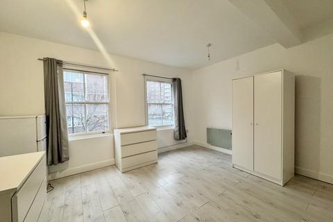 Studio to rent, Old Street, Clerkenwell