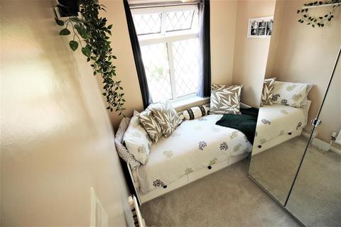 163 Woodbrook Road, London, SE2 0PB
