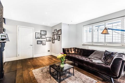 12a The Gardens, London, SE22 9QD
