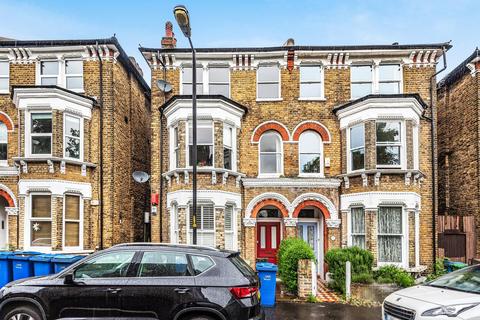 12a The Gardens, London, SE22 9QD
