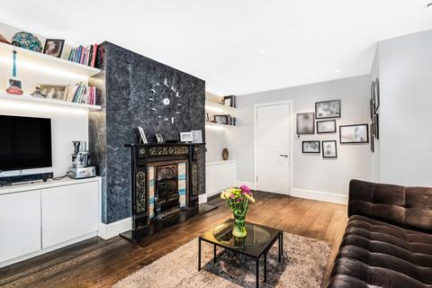 12a The Gardens, London, SE22 9QD