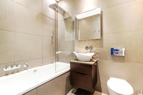 12a The Gardens, London, SE22 9QD