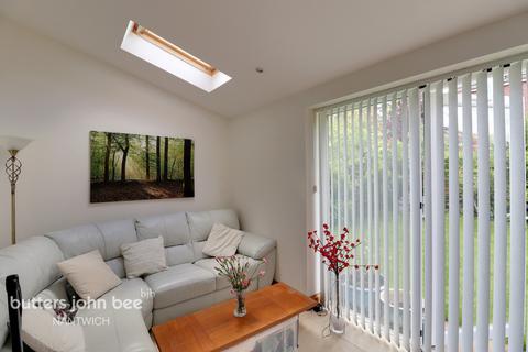 1 Birchall Close, Stapeley, Nantwich, CW5 7SQ