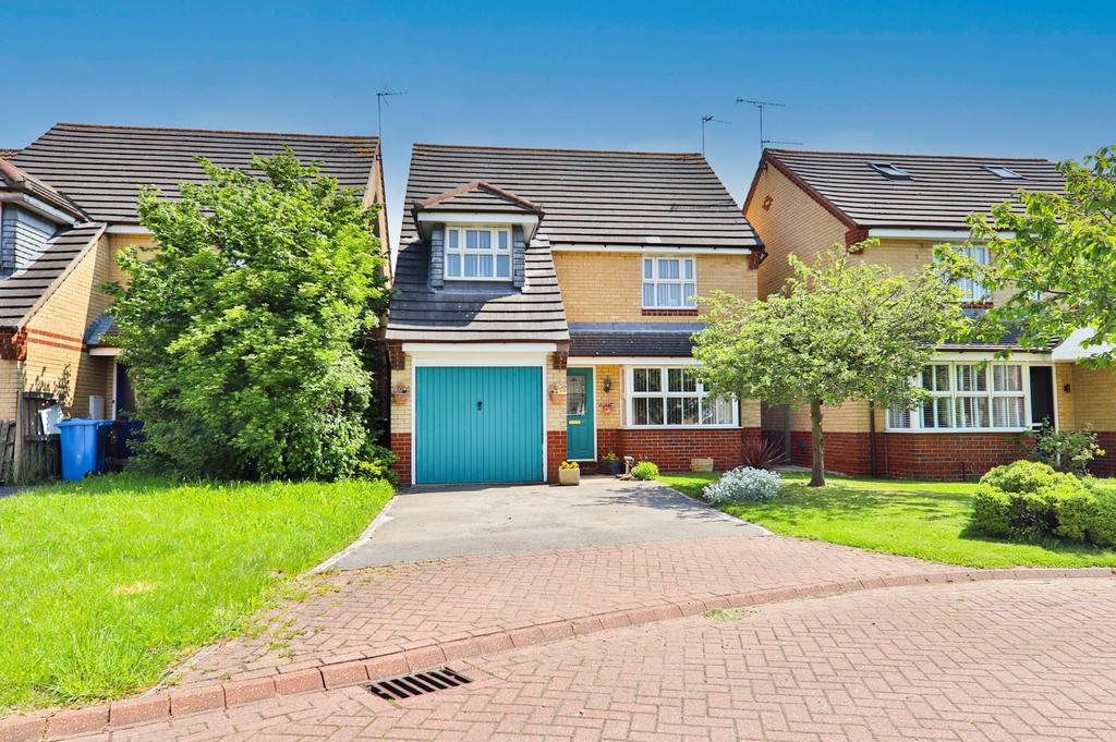 Kilcoy Drive, Kingswood, Hull, HU7 4 bed detached house £190,000