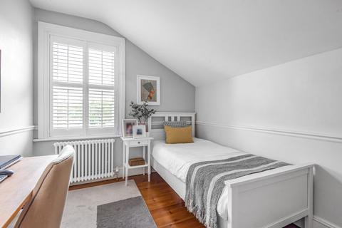 77 Albert Road, Bromley, BR2 9PT