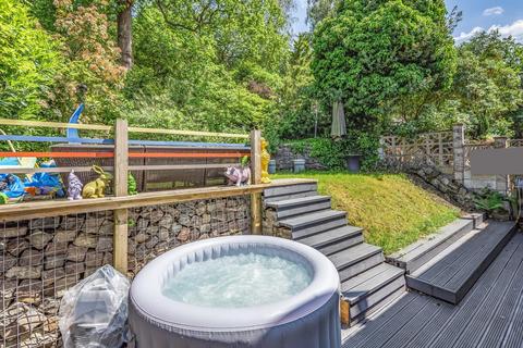 22 Madeira Avenue, Bromley, BR1 4AY