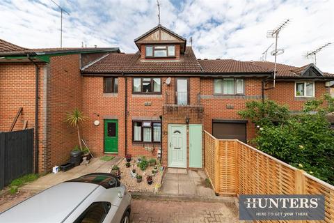 2 Weavers Close, Isleworth, TW7 6EH
