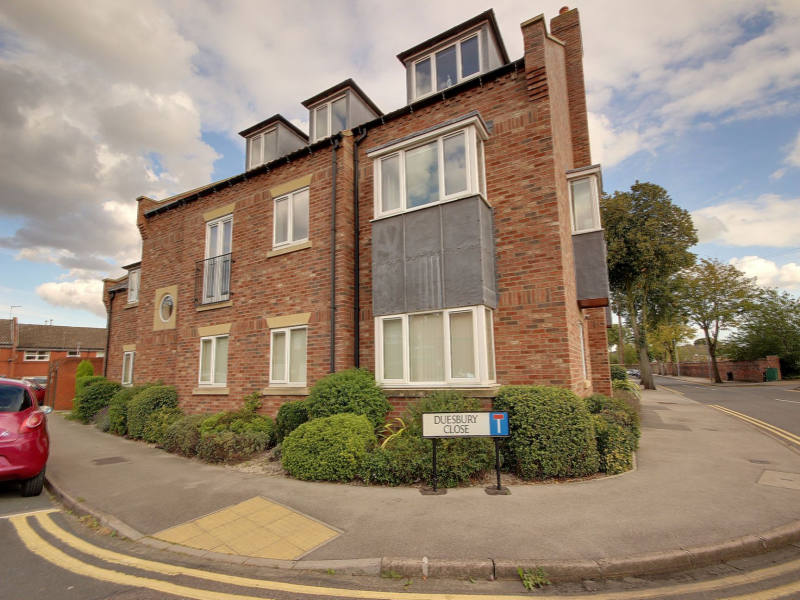 Duesbury Court, Beverley 2 bed flat £595 pcm (£137 pw)