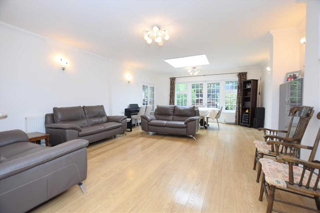 Mayfield Avenue, Kenton 5 bed semidetached house £975,000