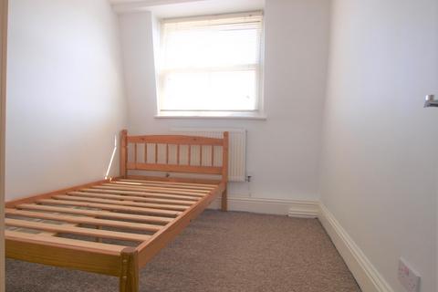 4 bedroom flat to rent, Allen Road, Stoke Newington, N16