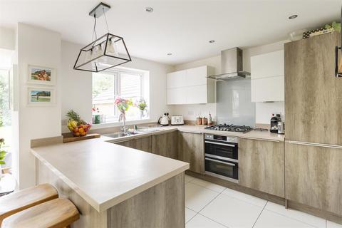 33 Blackberry Close, Yate, Bristol, BS37 7DE