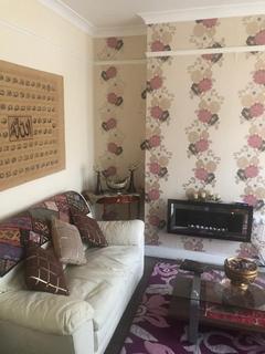 3 bedroom terraced house to rent, Henniker Gardens, London, E6